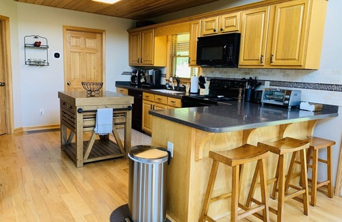 Piney Creek Cabin | Misty Mountain Cabin w/gorgeous views