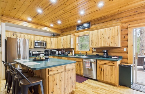 Prescott Cabin | Misty Mountain Chalet- Cabin Pets EV Trails Views 2acres 7000ft elevation