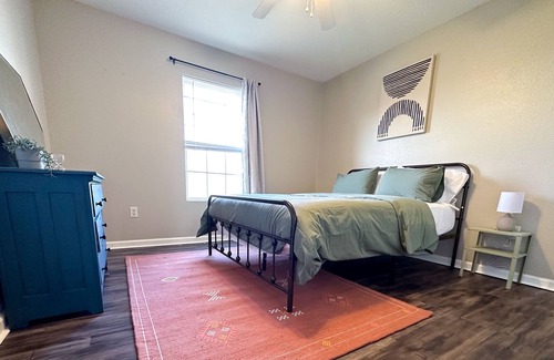 St. Robert House | Misty mountain inn Close to post