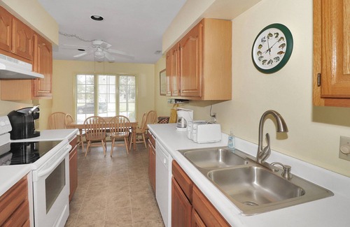 Chincoteague House | Misty's Thicket - Water access; Screened porches!
