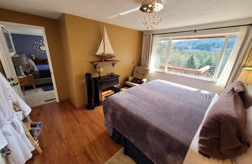 Forks Bed & Breakfast | Misty Valley Inn B&B