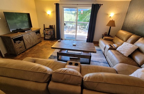 Forks Bed & Breakfast | Misty Valley Inn B&B