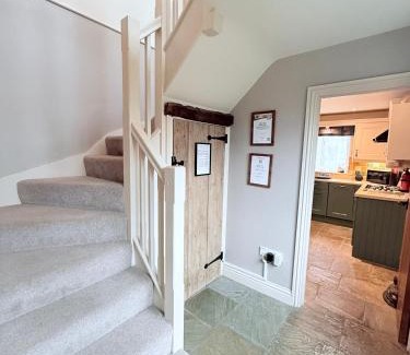Winchcombe House | Misty View - 2 Bed Cottage in Winchcombe