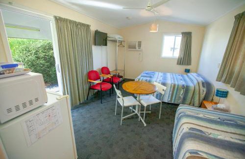 Mitchell Hotel | Mitchell Motel & Cabins