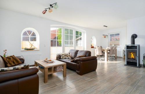 Eilsum House | Mittsommer