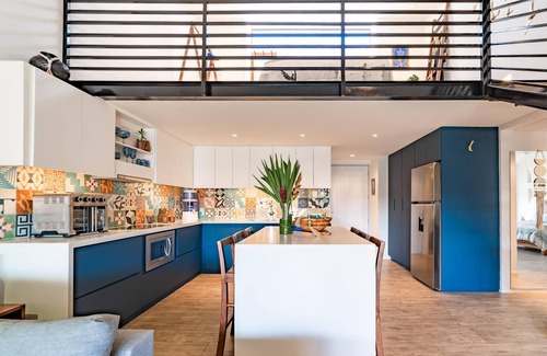 R Condo | Mixie 307