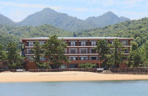 Hatsukaichi Hotel | Miyajima Seaside Hotel