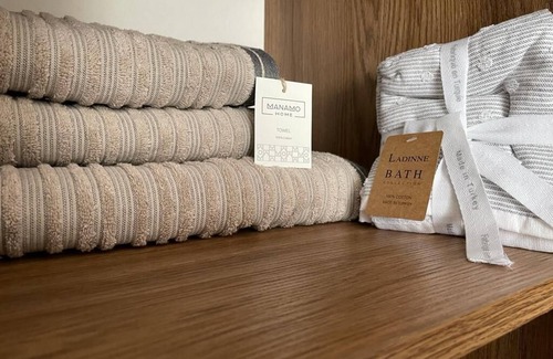 Vake-Saburtalo Apartment | MK Lovely Apartment for Couples or Solo Traveler