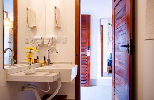 Acarau Hotel | MKNI Hotel - Ikaika Makani Experience