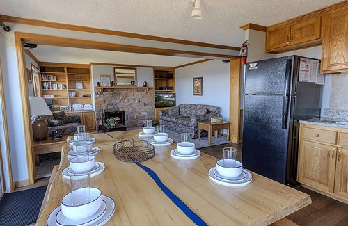 Snowshoe Condo | ML 248: Your unique mountain biking haven with incredible views!