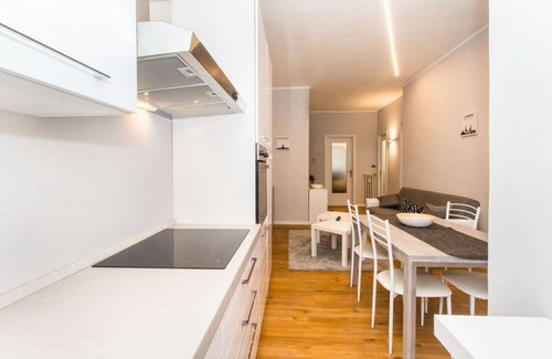 Parella Apartment | MM Pozzo Strada Terrace Apartment