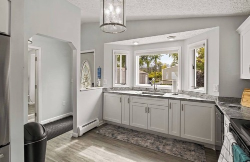 North Greece House | MM Properties Lake Ontario: Waterside Retreat