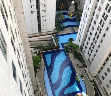 Jatinegara Apartment | Moagi Stay Geranium - Netflix Ready! at Bassura City Apartment