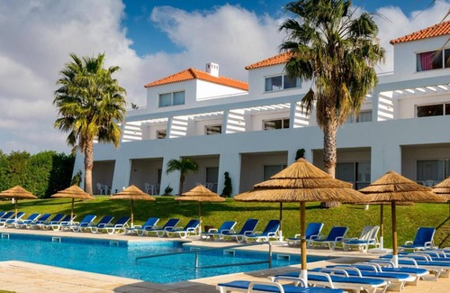 Patio Apartment | Moana 4 Apartment, Swiming Pool, Parking, Wifi, Ac, Balcony, Garden,!New!