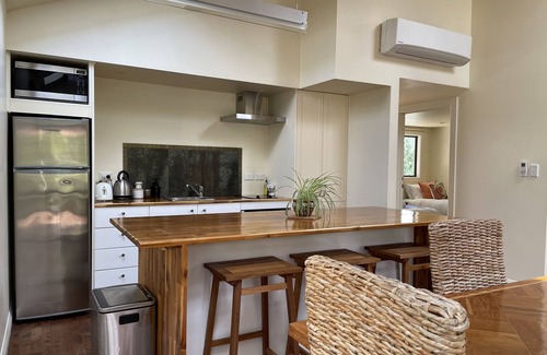 Raglan Apartment | Moana Apartment with Bush Views and near Surf