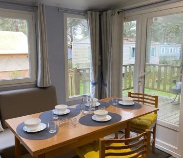 La Boissiere-de-Montaigu Apartment | Mobil Home cosy 5 personnes proche du Puy Du Fou