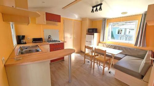 La Boissiere-de-Montaigu Other | Mobil Home XL TV 2 Ch 5 Pers Puy du Fou Helfest 600PS