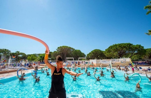 Puget-sur-Argens House | Mobil-home de 35 m2 à L'oasis Village Camping 5 Étoiles Dans le var