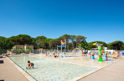 Puget-sur-Argens House | Mobil-home de 35 m2 à L'oasis Village Camping 5 Étoiles Dans le var