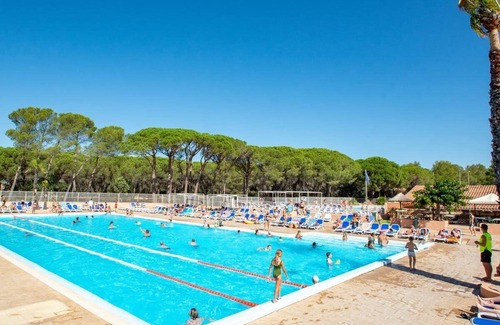 Puget-sur-Argens House | Mobil-home de 35 m2 à L'oasis Village Camping 5 Étoiles Dans le var
