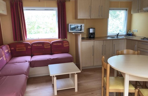 Le Castellet House | Mobile home 32 m2. Sleeps 4-6. In a secure residence