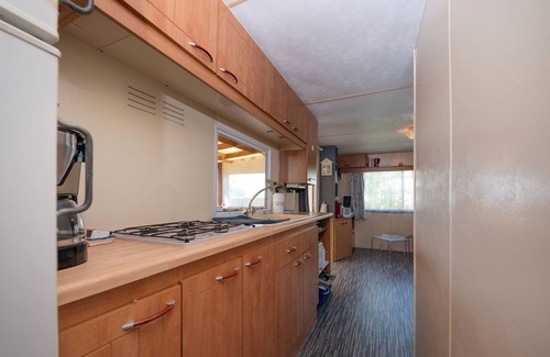Damgan House | Mobile Home 'Kervoyal 56' with Private Terrace and Shared Garden