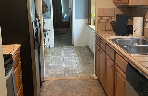 Hemphill House | Mobile Home- newly renovated, 150 yds away from Toledo Bend Lake with Boat ramp