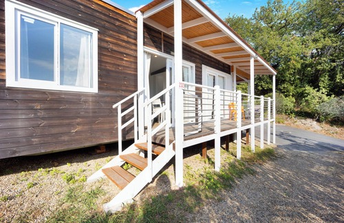 Pietra Ligure House | 'Mobile Home Next 232' with Pool, Private Terrace & Wi-Fi