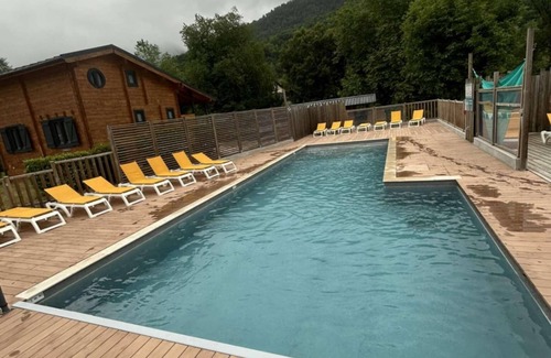 Laruns House | MOBILE-HOME RENTAL in a 4* campsite ( Camping des Gaves)
