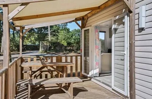 Wijckel House | Mobilheim - Raised Terrace