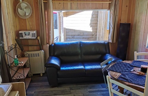 Viscomtat Ski Chalet | MobiLodge near Thiers - 4 people in Viscomtat, Auvergne