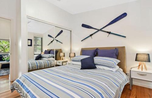 Boomerang Beach House | Mobys Resort 08