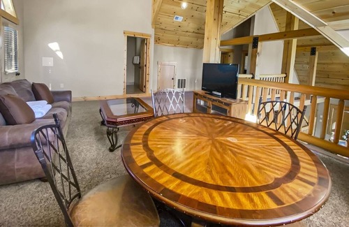 Meadow View Heights Cabin | Moccasin Lodge is a Beautiful Family Cabin on a wooded lot with firepit