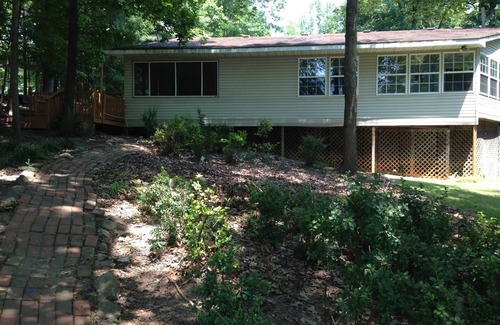 Littleton Cottage | Moderate Awesome Cute Affordable Waterfront Lakehouse