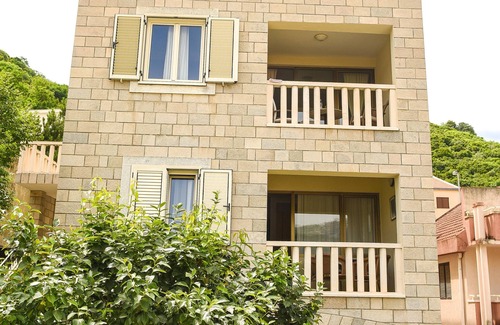 Bijeli do Apartment | Moderate Two Bedroom Apartment near city center