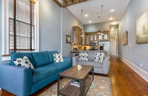 Faubourg Lafayette House | Modern 1-BD Near French Quarter | Walk to Superdome