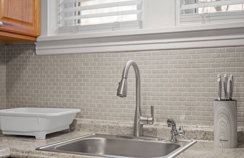 Pittsburgh Apartment | Modern 1 Bdr Apt unit#2 Sleeps4