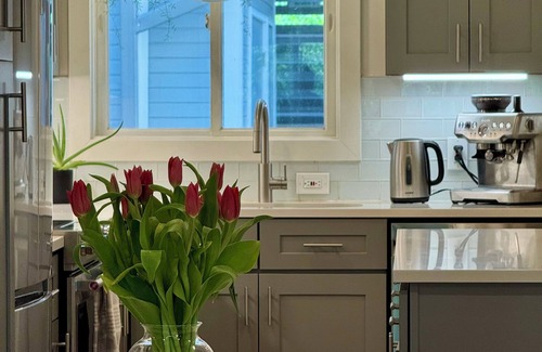 Whittier Condo | Modern 1-bedroom condo on Pearl Street, WiFi, AC, parking