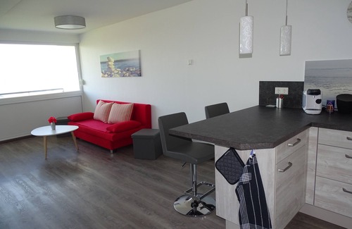Markdorf Condo | Modern 1-bedroom apartment with mountain views and indoor pool