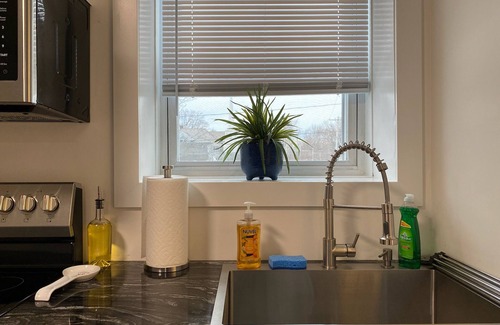 Whitesboro Apartment | Modern 1 BR apt | Close to everything | Whitesboro