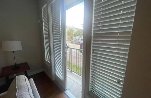 South Main Apartment | Modern 1 BR Suite + Comfy KING bed + Pool + Gym