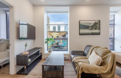 Downtown Montreal Apartment | Modern 1BDR Apartment on Bishop - MTL