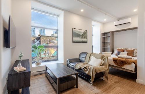 Downtown Montreal Apartment | Modern 1BDR Apartment on Bishop - MTL