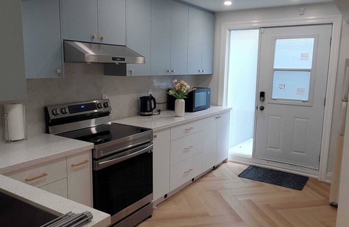 Cooksville Apartment | Modern 1Bedroom Oasis in Mississauga