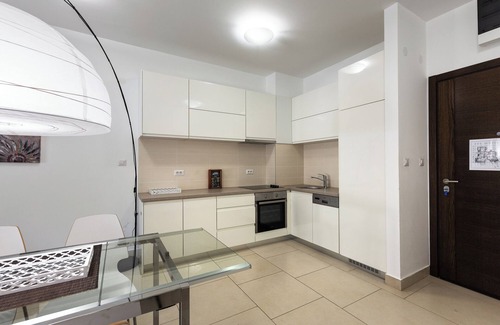 Donji Morinj Apartment | Modern 1BR apartment Lavandernn