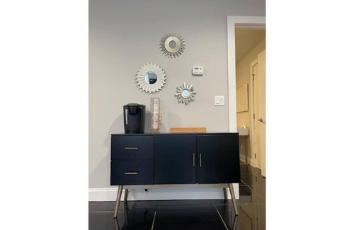 Albany Apartment | ★MODERN 1BR Apt w/PRIVATE deck! W/D★