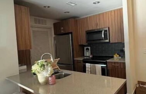 Downtown Apartment | Modern 1BR in Silver Spring