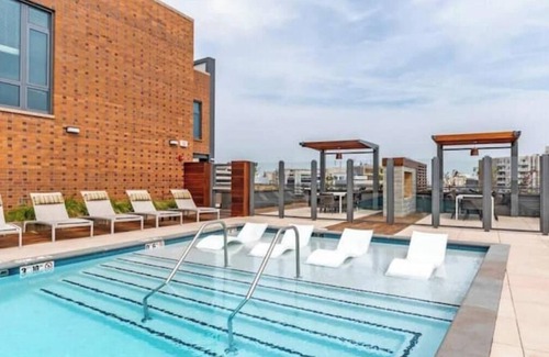 Downtown Apartment | Modern 1BR in Silver Spring