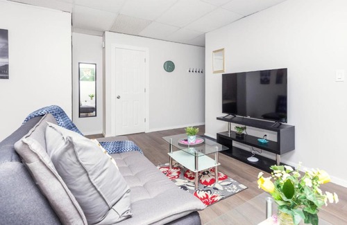 Centretown West Apartment | Modern 1BR Units - Near Downtown Ottawa
