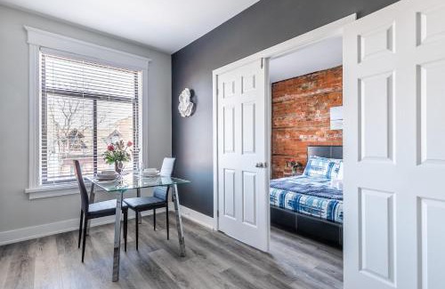 Central Hamilton Apartment | Modern 1King Bed Condo- James Street
